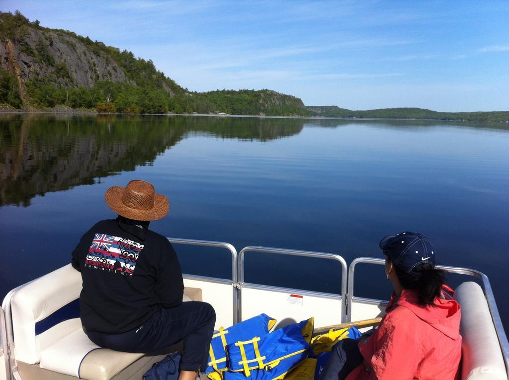 Lake Lauzon Resort Blind River Екстериор снимка